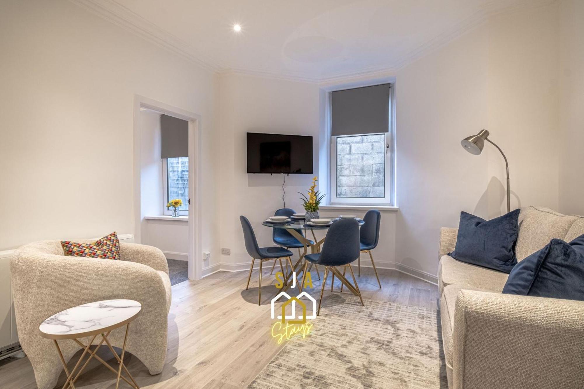 Holburn Hideaway - Sja Stays - Modern 2 Bed Apartment Aberdeen Eksteriør billede